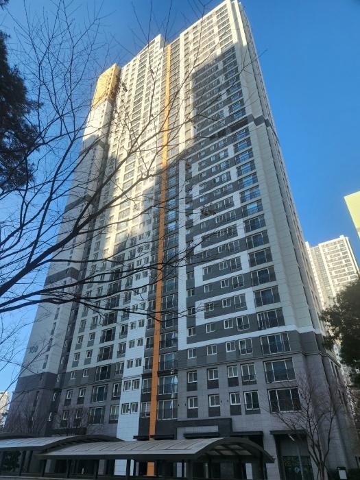 인천광역시 연수구 랜드마크로 19, 108동 34층3401호 (송도동,송도에스케이뷰)구) 인천광역시 연수구 송도동 315-1 아파트 경매 사진 1