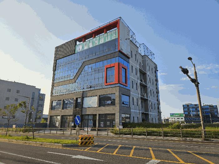 전북특별자치도 전주시 덕진구 만성동 1343-5 제1동 제4층 제403호 근린상가 경매 사진 2