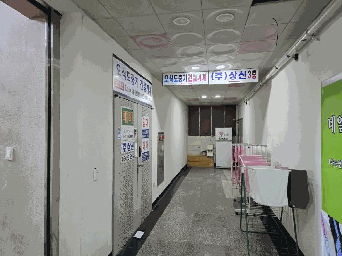 전북특별자치도 군산시 소룡동 1543-1 동아프라자 303호 근린상가 경매 사진 2