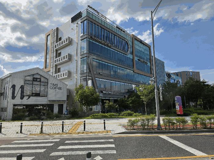 대구광역시 수성구 대흥동 833-1 이니셜타운 1층104호 근린상가 경매 사진 2
