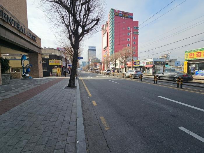 광주광역시 동구 중앙로 248, 제11층 제1112호 (동명동,동명동센트럴파크)구) 광주광역시 동구 동명동 245-16 오피스텔 경매 사진 1