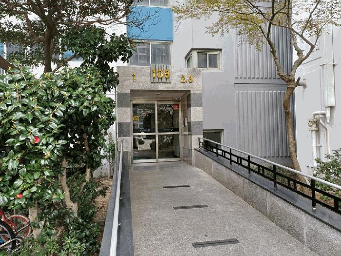 부산광역시 수영구 민락동 108-1 센텀비치푸르지오 108동 1층102호 아파트 경매 사진 2
