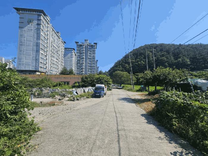 경상남도 창원시 마산회원구 근린시설