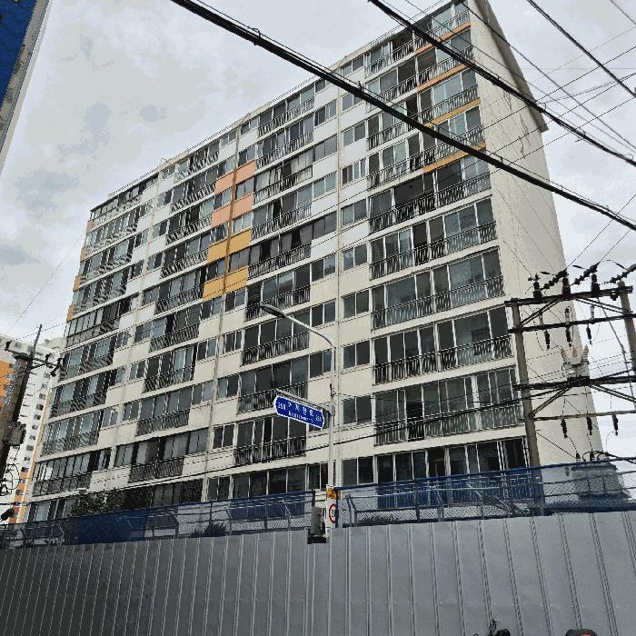 부산광역시 연제구 연산동 580-4 삼보아파트 2동 4층411호 아파트 경매 사진 8