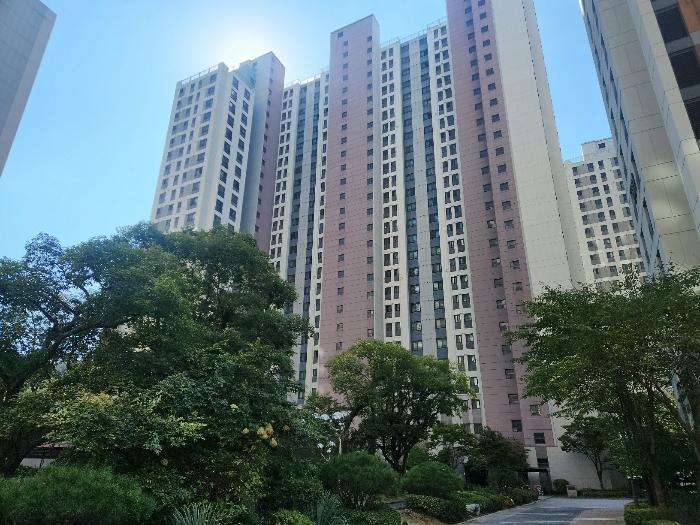경기도 오산시 부산중앙로 12, 203동 16층1606호 (부산동,오산시티자이2단지)구) 경기도 오산시 부산동 801 아파트 경매 사진 2