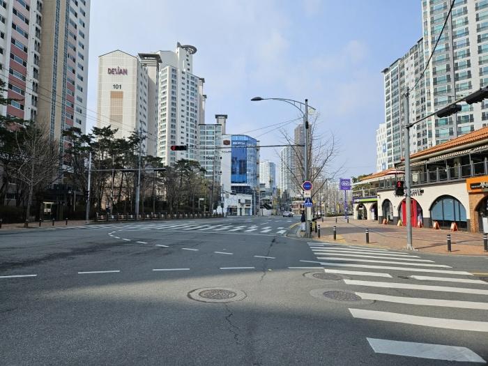 대구광역시 수성구 범어천로 190, 102동 13층1302호 (범어동,범어동월드메르디앙이스턴카운티)구) 대구광역시 수성구 범어동 2100 아파트 경매 사진 3