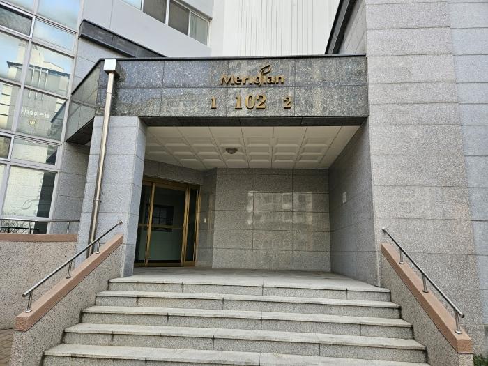 대구광역시 수성구 범어천로 190, 102동 13층1302호 (범어동,범어동월드메르디앙이스턴카운티)구) 대구광역시 수성구 범어동 2100 아파트 경매 사진 4