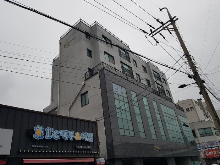 전라남도 완도군 완도읍 개포로114번길 68-6, 1동 2층202호 (금빛비치)구) 전라남도 완도군 완도읍 군내리 1266 근린상가 경매 사진 3
