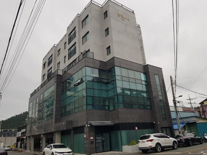 전라남도 완도군 완도읍 개포로114번길 68-6, 1동 5층502호 (금빛비치)구) 전라남도 완도군 완도읍 군내리 1266 다세대(빌라) 경매 사진 1