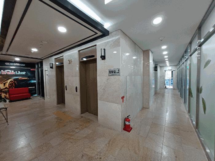 경상남도 진주시 충무공동 40-8 3층305호 근린상가 경매 사진 1