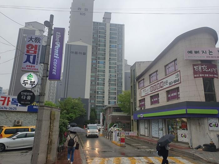 경기도 구리시 동구릉로85번길 17, 105동 9층905호 (인창동,아름마을원일아파트)구) 경기도 구리시 인창동 651-27 아파트 경매 사진 1