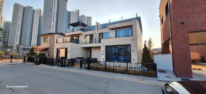인천광역시 서구 청라동 77-16 주택 경매 사진 1