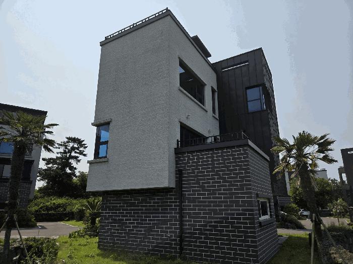 제주특별자치도 제주시 한림읍 옹포리 772 주택 경매 사진 1