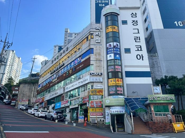 부산광역시 사상구 백양대로934번길 24, 5동 지하층지하1호 (모라동,삼정그린코아)구) 부산광역시 사상구 모라동 334 근린상가 경매 사진 1