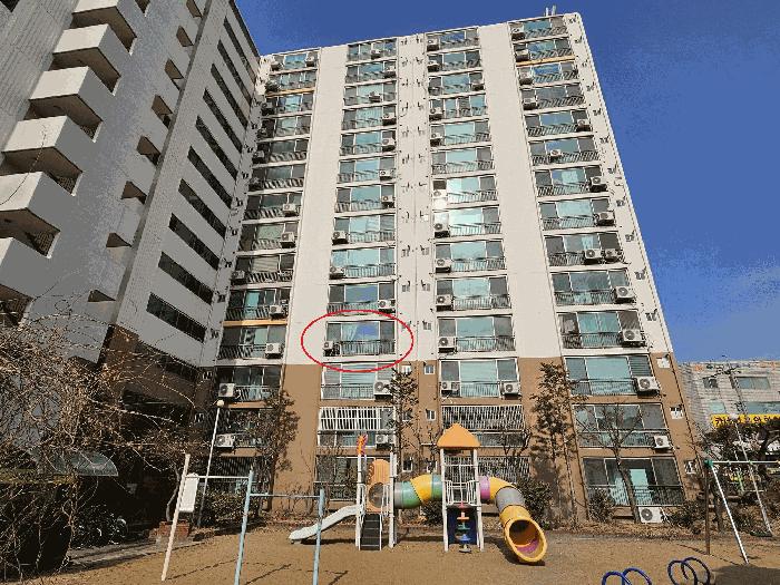 경기도 수원시 팔달구 팔달문로 84, 4층403호 (지동,진우아파트)구) 경기도 수원시 팔달구 지동 138-3 아파트 경매 사진 2