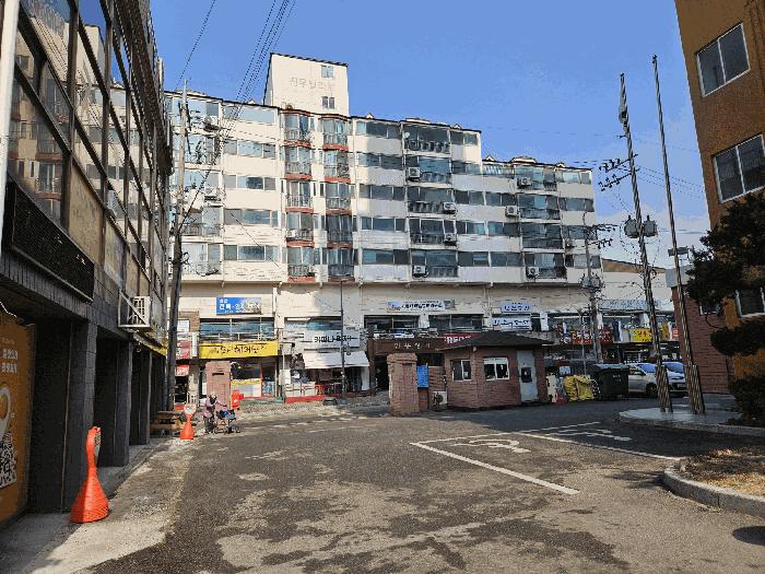 경기도 수원시 팔달구 팔달문로 84, 4층403호 (지동,진우아파트)구) 경기도 수원시 팔달구 지동 138-3 아파트 경매 사진 3