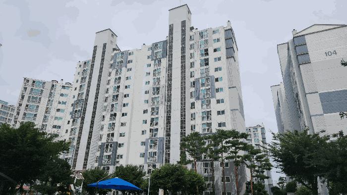 충청남도 천안시 서북구 백석동 919 백석벽산블루밍1차아파트 103동 1층105호 아파트 경매 사진 2