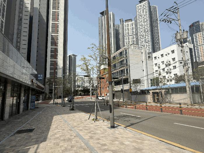 부산광역시 동래구 명륜동 805 힐스테이트명륜트라디움 219동 지1층1-7호 근린상가 경매 사진 5