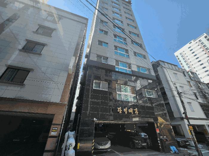 부산광역시 동래구 온천동 1411-15 담영예가 2층201호 오피스텔 경매 사진 1