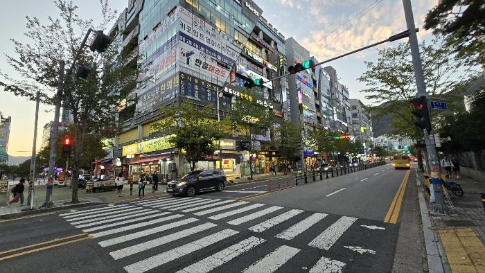 경상남도 양산시 물금읍 범어로 64, 7층701호 (한양프라자)구) 경상남도 양산시 물금읍 범어리 2711-5 근린상가 경매 사진 3