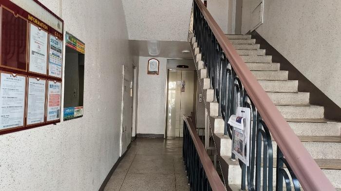대전광역시 중구 계백로1615번길 34, 104동 6층601호 (유천동,현대아파트)구) 대전광역시 중구 유천동 10 아파트 경매 사진 2