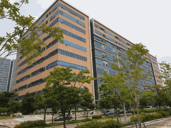 인천광역시 연수구 송도동 214 송도비알씨스마트밸리지식산업센터 비동 지하층 비13호 아파트형공장 경매 사진 1