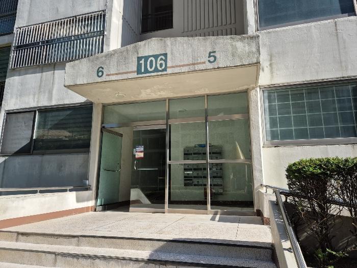 충청북도 청주시 흥덕구 1순환로513번길 33, 106동 8층 805호 (신봉동,신봉동삼정백조아파트)구) 충청북도 청주시 흥덕구 신봉동 310 아파트 경매 사진 2