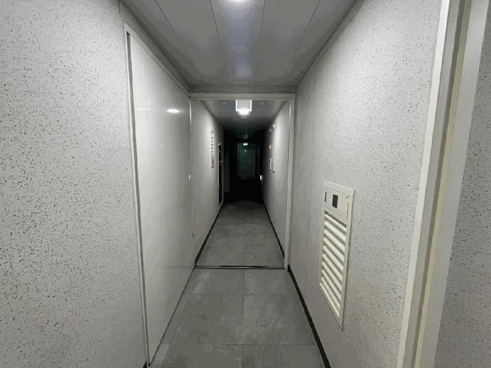 부산광역시 서구 충무동1가 29-8 충무6차에코팰리스 2층206호 아파트 경매 사진 1