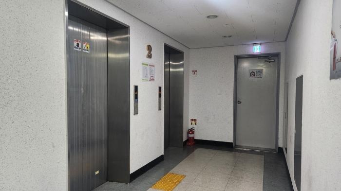 경기도 수원시 팔달구 권광로196번길 17-9, 2층215호 (인계동,인계미루아파트)구) 경기도 수원시 팔달구 인계동 1114-5 아파트 경매 사진 3