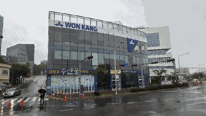 울산광역시 남구 매암동 1402 인스타어스빌딩 2층201호 근린상가 경매 사진 2
