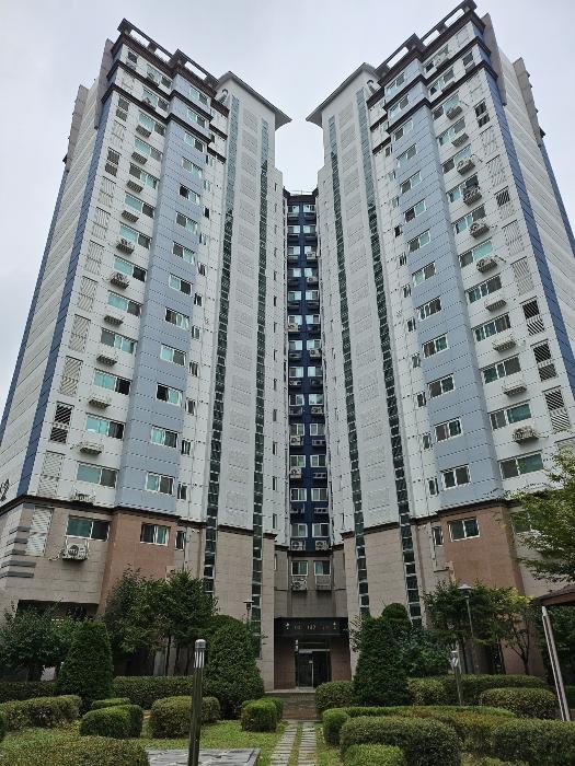 인천광역시 서구 청라에메랄드로 65, 142동 14층1403호 (연희동,서해그랑블)구) 인천광역시 서구 청라동 165-10 아파트 경매 사진 1
