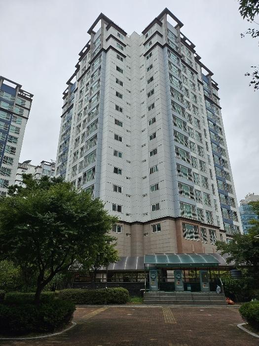 인천광역시 서구 청라에메랄드로 65, 142동 14층1403호 (연희동,서해그랑블)구) 인천광역시 서구 청라동 165-10 아파트 경매 사진 2