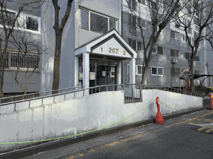 인천광역시 부평구 청천동 200 부평2차금호타운 307동 13층1302호 아파트 경매 사진 2