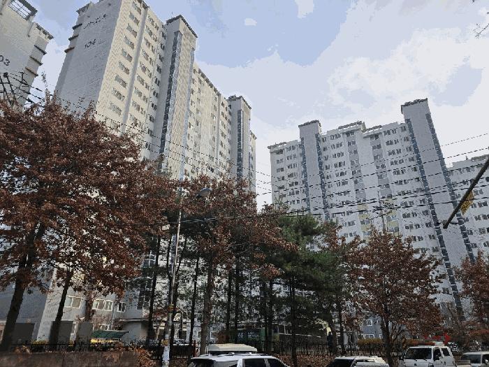 전북특별자치도 전주시 완산구 효자동2가 70 효자동1차엘드수목토아파트 105동 7층 702호 아파트 경매 사진 2