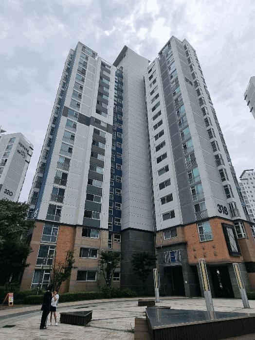 경기도 화성시 반송동 102 시범다은마을포스코더샵 318동 9층902호 아파트 경매 사진 2