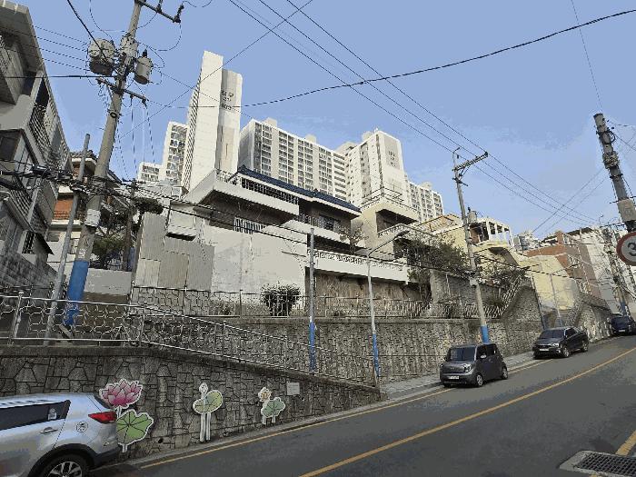 부산광역시 부산진구 연지동 23-17 연지2차청구아파트 102동 21층2112호 아파트 경매 사진 3