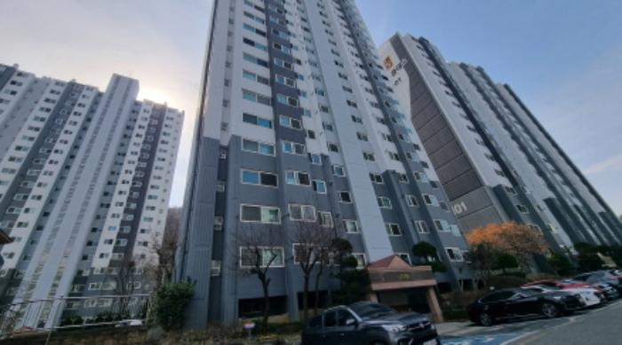 경기도 남양주시 의안로 148, 2102동 19층1902호 (평내동,평내마을중흥에스클래스)구) 경기도 남양주시 평내동 606 아파트 경매 사진 1