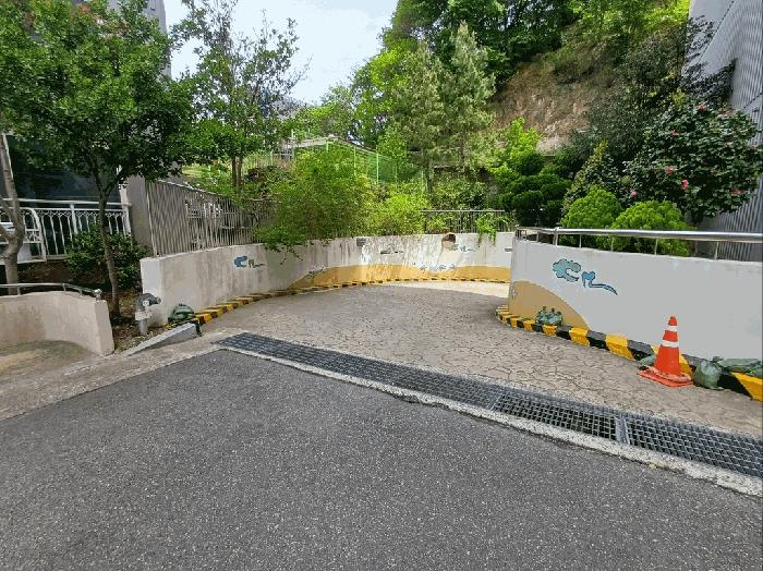 부산광역시 금정구 부곡동 232-5 영풍마드레빌 103동 2층202호 아파트 경매 사진 5