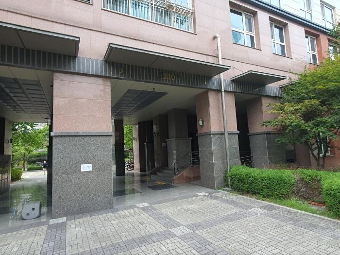 경기도 성남시 분당구 동판교로 122, 210동 20층2002호 (백현동,백현마을)구) 경기도 성남시 분당구 백현동 545 아파트 경매 사진 3