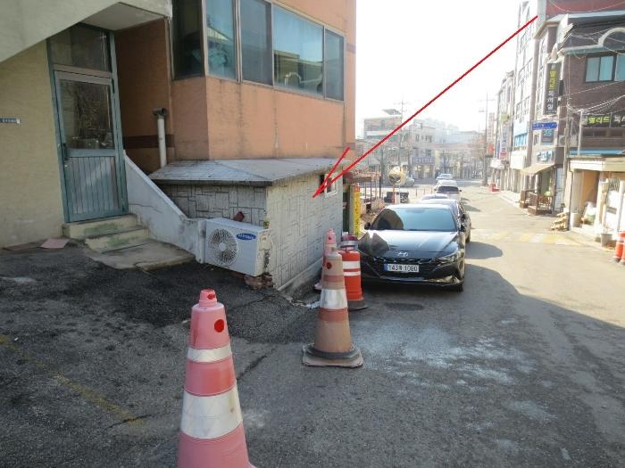 강원특별자치도 춘천시 효자로 93 근린주택 경매 사진 2