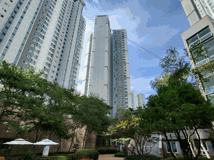 경기도 광명시 철산동 634 철산래미안자이 110동 22층2203호 아파트 경매 사진 2