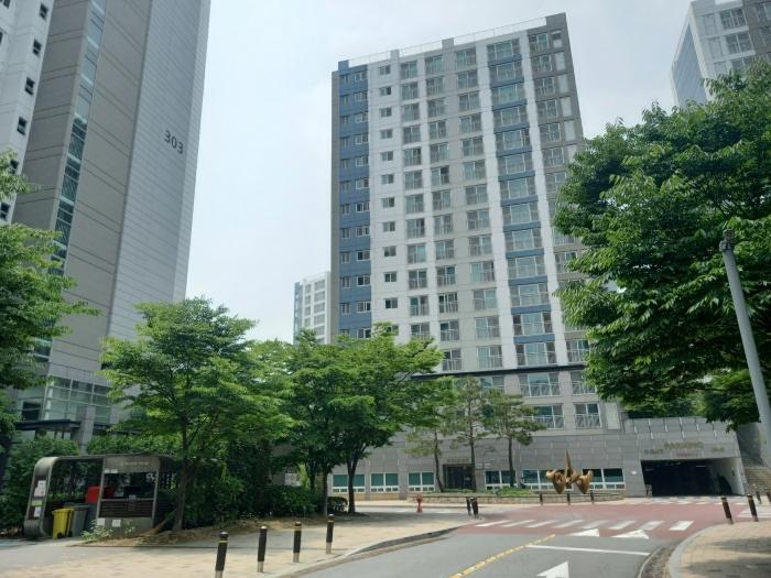 경기도 수원시 권선구 세권로 1, 305동 10층1002호 (세류동,수원역센트럴어반시티)구) 경기도 수원시 권선구 세류동 1280 아파트 경매 사진 1