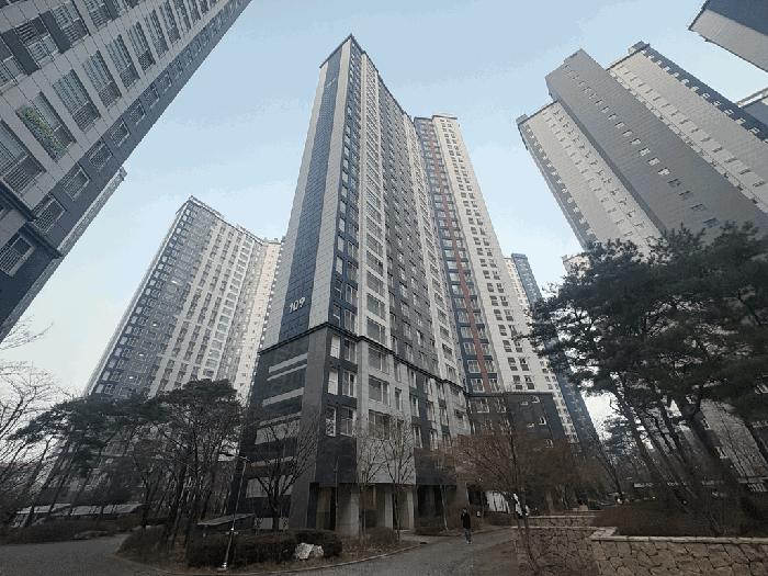 충청남도 천안시 동남구 신부동 988 신부 디 이스트 109동 12층1202호 아파트 경매 사진 2