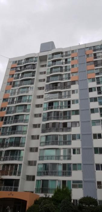 부산광역시 연제구 중앙대로1226번길 4, 1동 10층1008호 (거제동,거제한양)구) 부산광역시 연제구 거제동 129-1 아파트 경매 사진 3