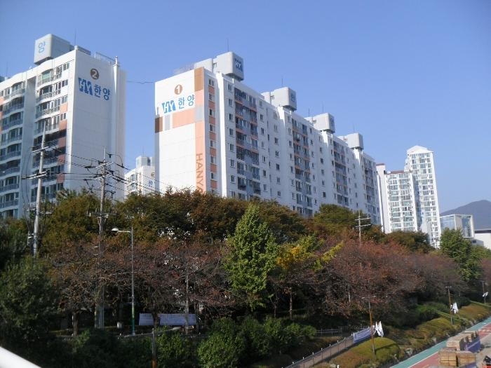 부산광역시 연제구 중앙대로1226번길 4, 1동 10층1008호 (거제동,거제한양)구) 부산광역시 연제구 거제동 129-1 아파트 경매 사진 5