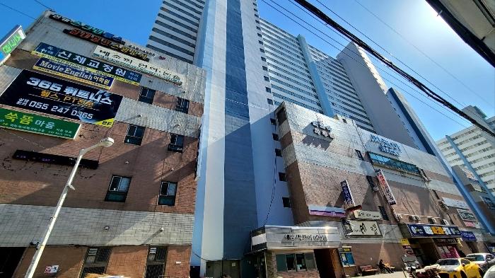 경상남도 창원시 마산합포구 월영동로 8, 2층235호 (해운동,대동씨.코아상가아파트)구) 경상남도 창원시 마산합포구 해운동 37-4 근린상가 경매 사진 1