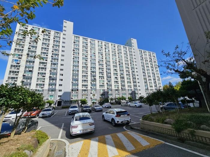 전라남도 순천시 안산길 5, 108동 1층 113호 (연향동,연향동호반리젠시빌)구) 전라남도 순천시 연향동 1626-1 아파트 경매 사진 2