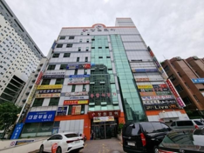 경상남도 창원시 성산구 상남로 71, 지하1층 112-2호 (상남동,창원코아)구) 경상남도 창원시 성산구 상남동 73-4 근린상가 경매 사진 2