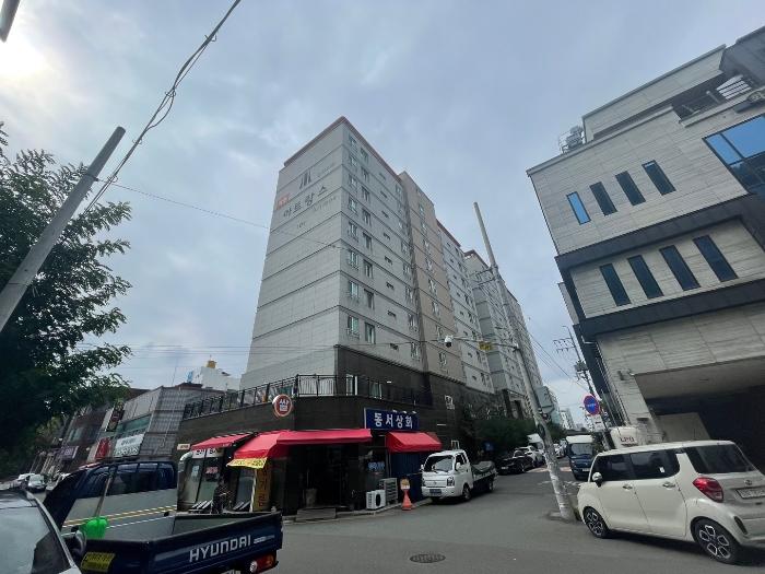 대구광역시 동구 반야월북로 132-24, 101동 3층301호 (각산동,아트랑스)구) 대구광역시 동구 각산동 377-7 아파트 경매 사진 1