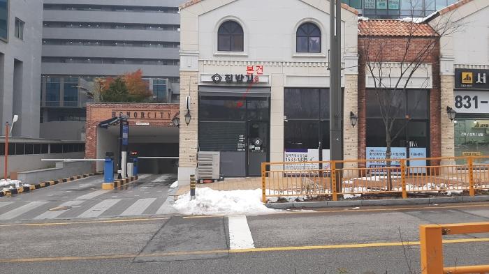 경기도 화성시 동탄영천로 101, 1층142호 (영천동,서영아너시티)구) 경기도 화성시 영천동 878-3 근린상가 경매 사진 1